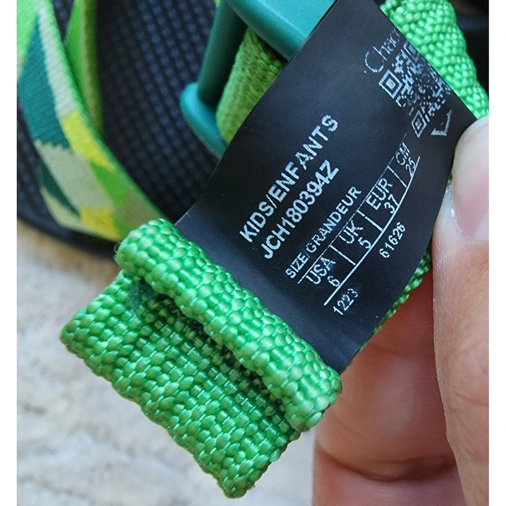 Chaco Kids Z1 Ecotread Green Geometric Strappy Sandals Size 6 JCH180394Z